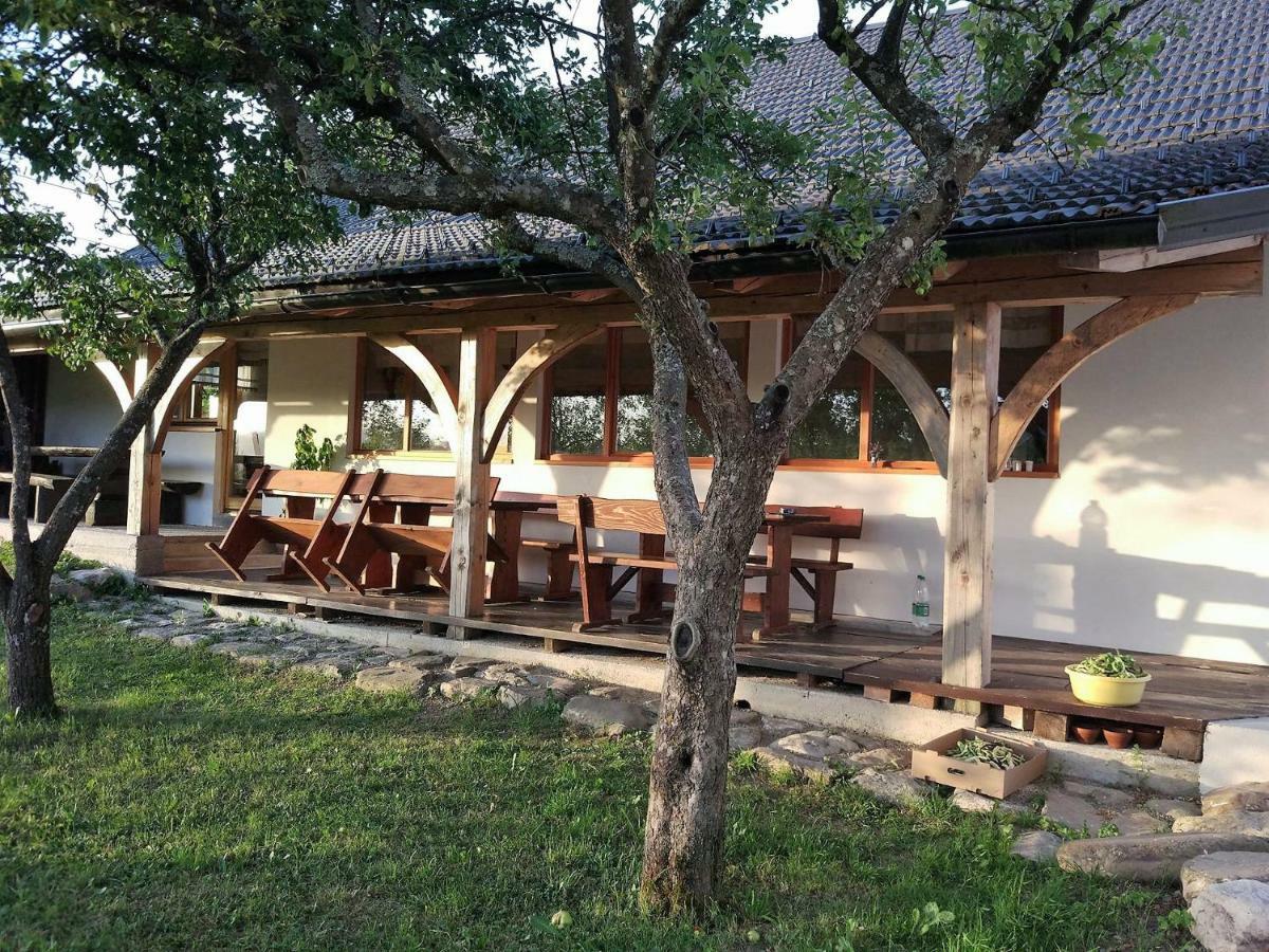 Villa Tourist Farm Strle Cerknica Exterior foto